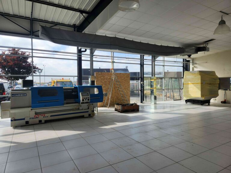 Lire la suite à propos de l’article Salle de classe prête et l&rsquo;atelier commence à se remplir