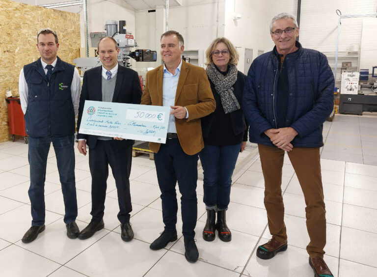 Lire la suite à propos de l’article 𝗕𝗢𝗢𝗦𝗧 École de Production et ses mécènes